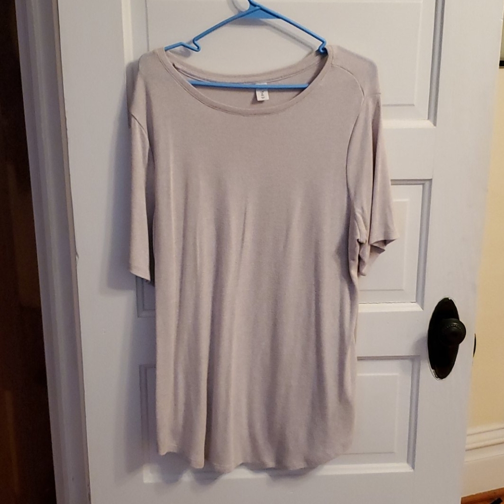 Old Navy tall tee
